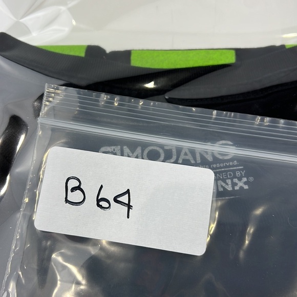 Mojang Minecraft Creeper BlackShort Sleeve T-shirt - Picture 5 of 5